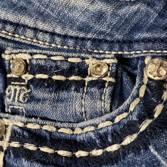 Miss me size 27 skinny jeans. - Picture 5 of 13